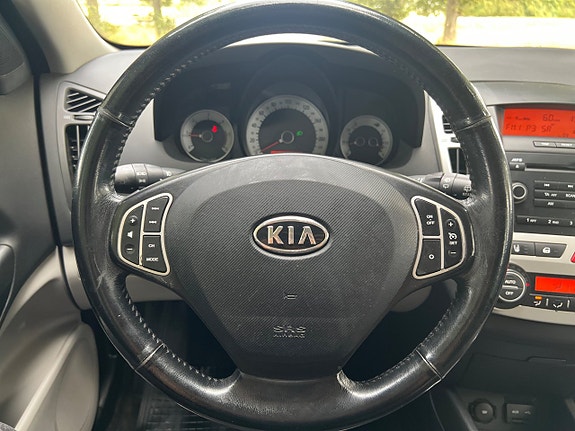 Kia Ceed 14 of 16