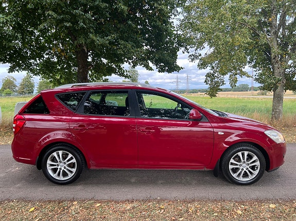Kia Ceed 8 of 16