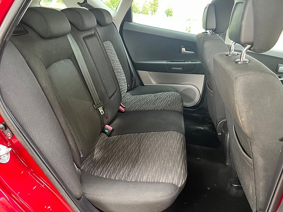 Kia Ceed 12 of 16
