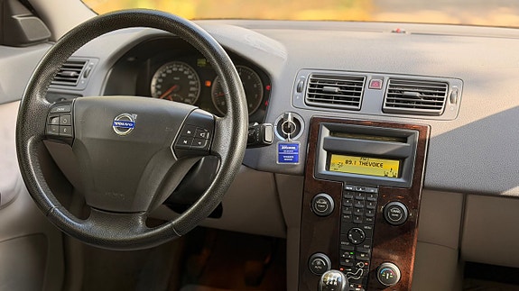 Volvo S40 9 of 15