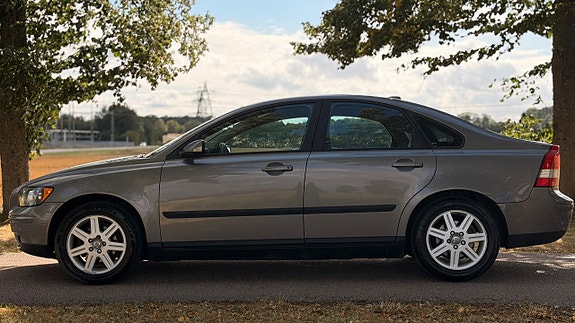 Volvo S40 8 of 15