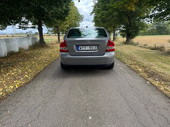 Volvo S40 3 of 15