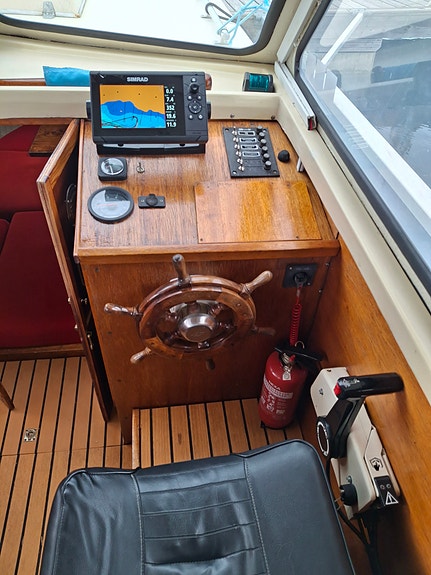 Runnö 22 HT + Evinrude E-tec 115 hk + Trailer 11 of 17