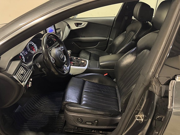 Audi A7 12 of 30