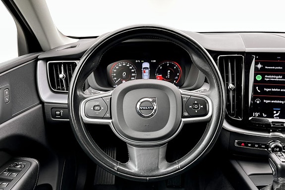 Volvo XC60 7 of 9