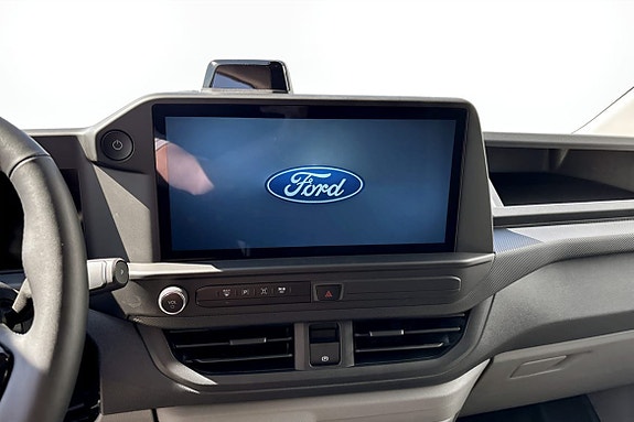 Ford E-Transit 5 of 7