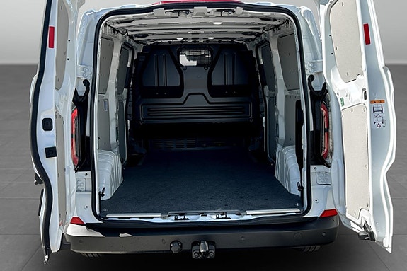 Ford E-Transit 7 of 7