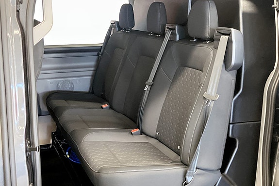 Ford Transit Custom 11 of 11