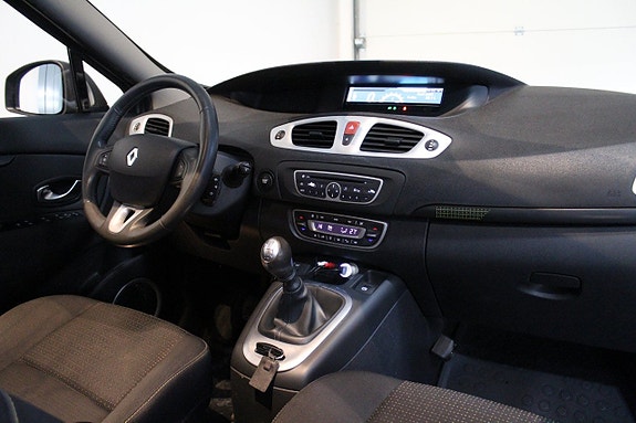 Renault Scenic III 4 of 8