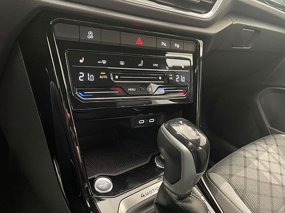 Volkswagen T-Roc 19 of 20