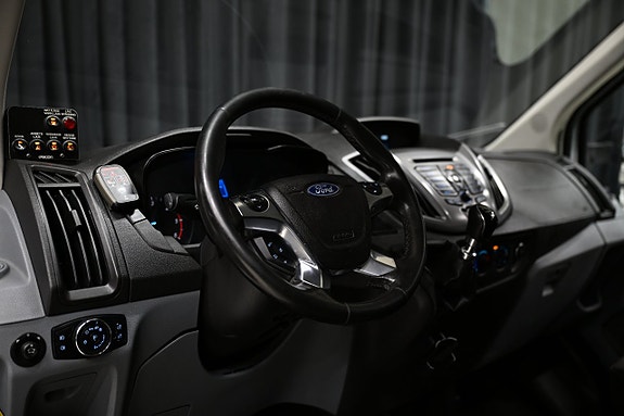 Ford Transit 16 of 30