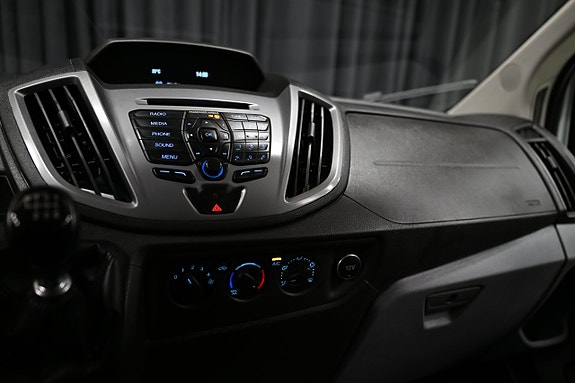 Ford Transit 26 of 30