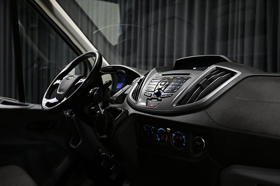 Ford Transit 30 of 30