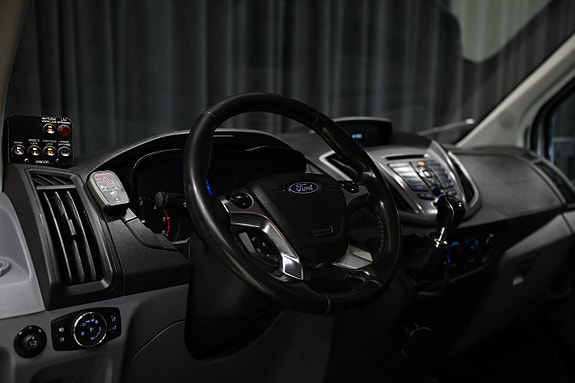 Ford Transit 19 of 30