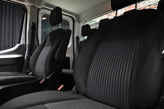 Ford Transit 26 of 30