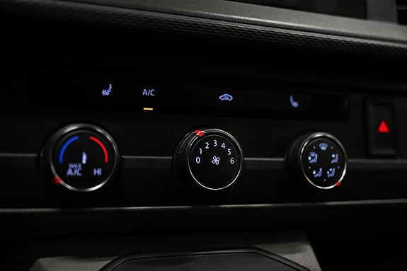 Volkswagen Transporter 24 of 30