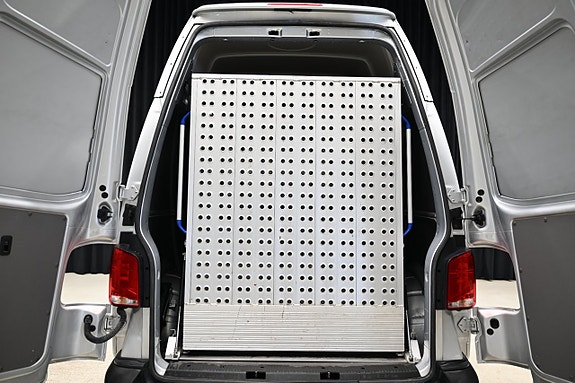 Volkswagen Transporter 8 of 30