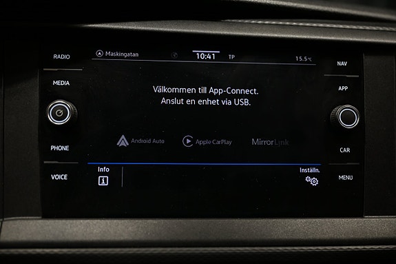 Volkswagen Transporter 18 of 30