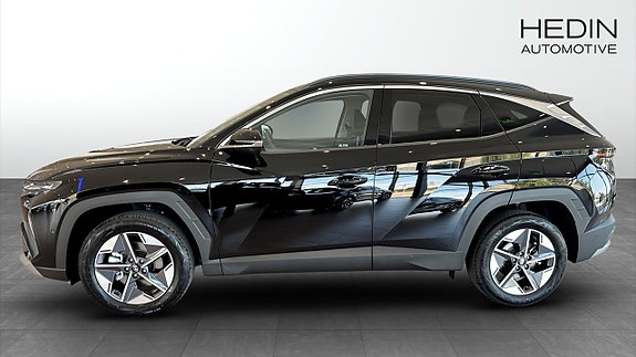Hyundai Tucson 6 of 12