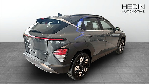 Hyundai Kona 2 of 12