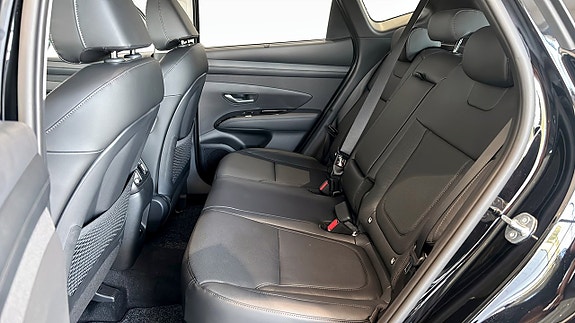 Hyundai Tucson 5 of 12