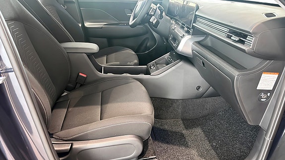 Hyundai Kona 3 of 12
