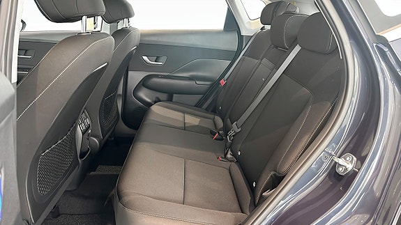 Hyundai Kona 5 of 12