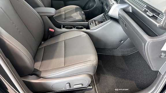 Hyundai Kona 3 of 12