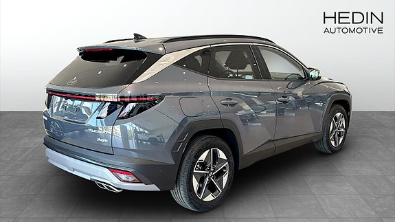 Hyundai Tucson 2 of 12