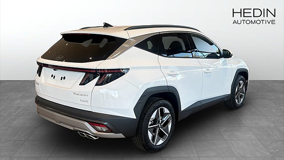 Hyundai Tucson 6 of 12