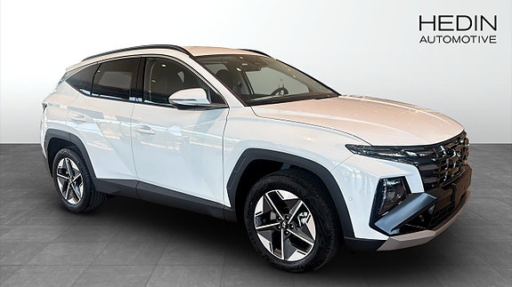 Hyundai Tucson 3 of 12