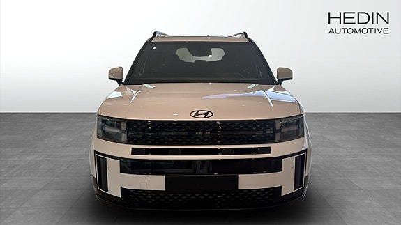 Hyundai Santa Fe 8 of 18