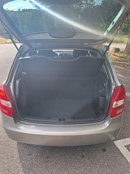 Skoda Fabia 2 of 7