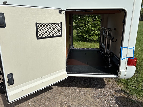 Hymer Exsis-i 688 19 of 23