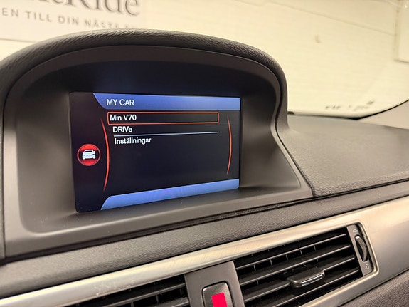 Volvo V70 13 of 16