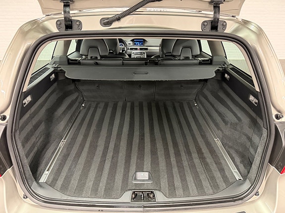Volvo V70 16 of 16