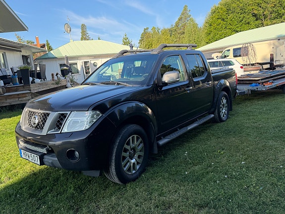 Nissan Navara 2 of 12