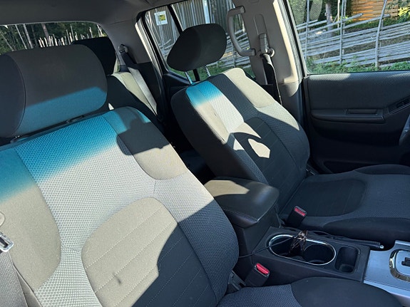 Nissan Navara 9 of 12
