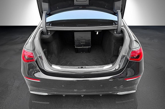 Mercedes-Benz S400 25 of 28