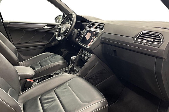 Volkswagen Tiguan 18 of 28