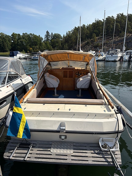 Sunseeker 23 fin klassiker med nyare motor 4 of 8