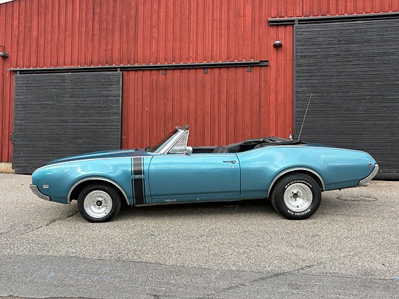 Oldsmobile 442 3 of 30