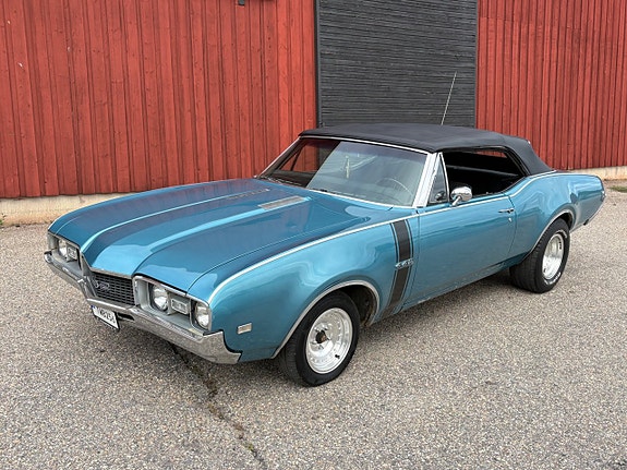 Oldsmobile 442 8 of 30