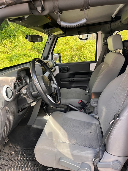 Jeep Wrangler Unlimited 5 of 5