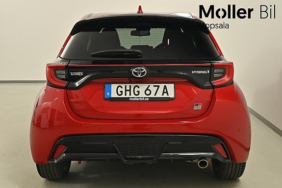Toyota Yaris 7 of 11