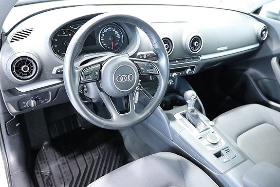 Audi A3 6 of 14