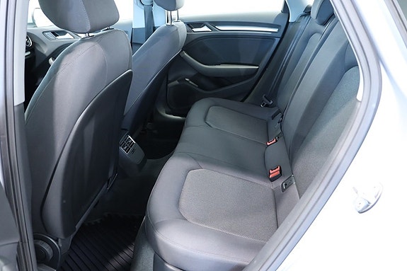 Audi A3 8 of 14