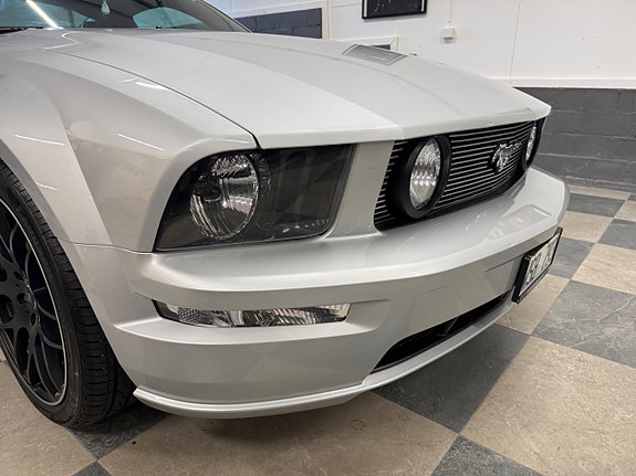 Ford Mustang 20 of 30