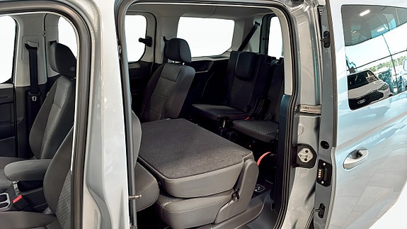 Ford Connect Tourneo 15 of 15