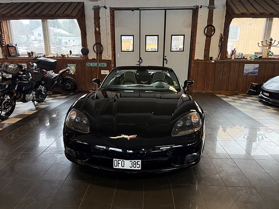 Chevrolet Corvette 8 of 24